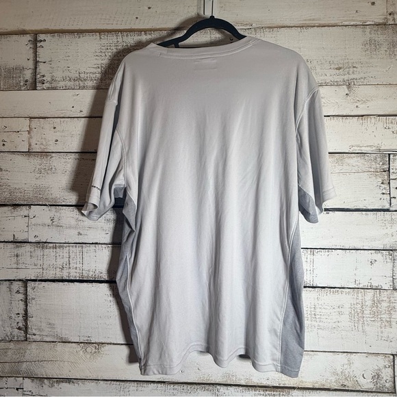 Columbia Men's T-Shirt Short Sleeve Silver/Gray Size XL - Picture 2 of 5